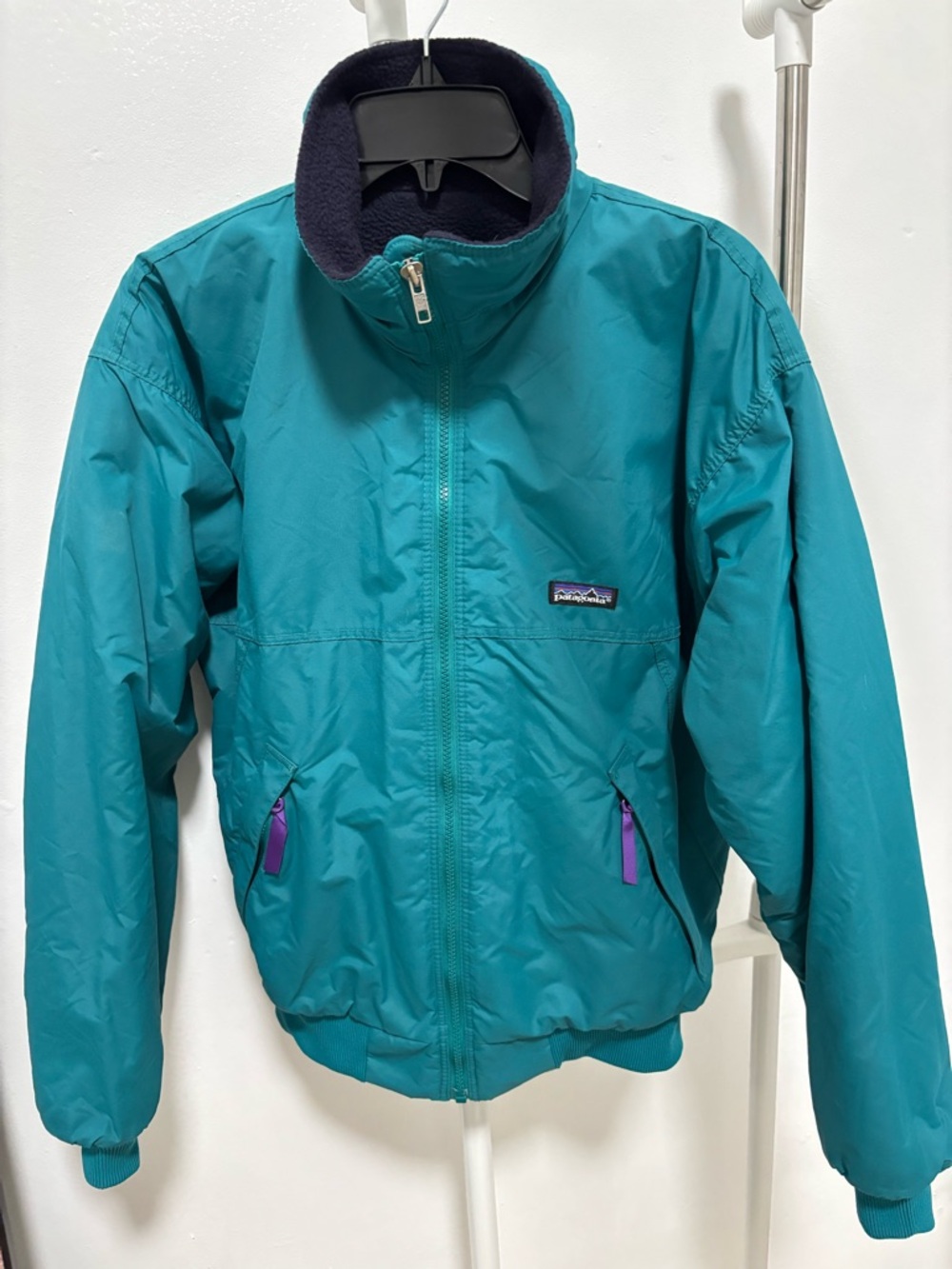 Patagonia Vintage Teal Men’s Fleeced Jacket with Purple Trim